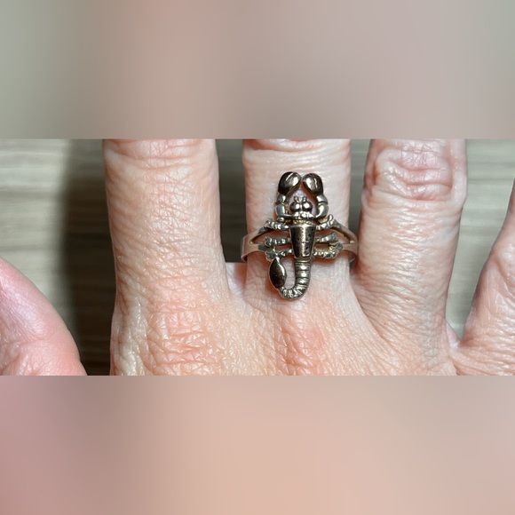 Vintage Handmade 950 Silver & 18K Gold Accented Scorpion Ring, Size 9 - Picture 8 of 11